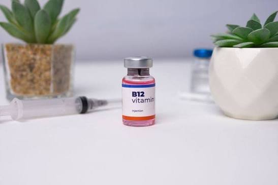 Vitamin B12 Injection Bow